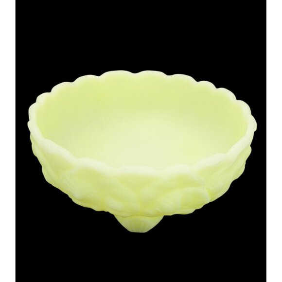 Vintage Fenton Custard Uranium Glass Footed Bowl Water Lilies Scalloped Satin - Picture 3 of 13